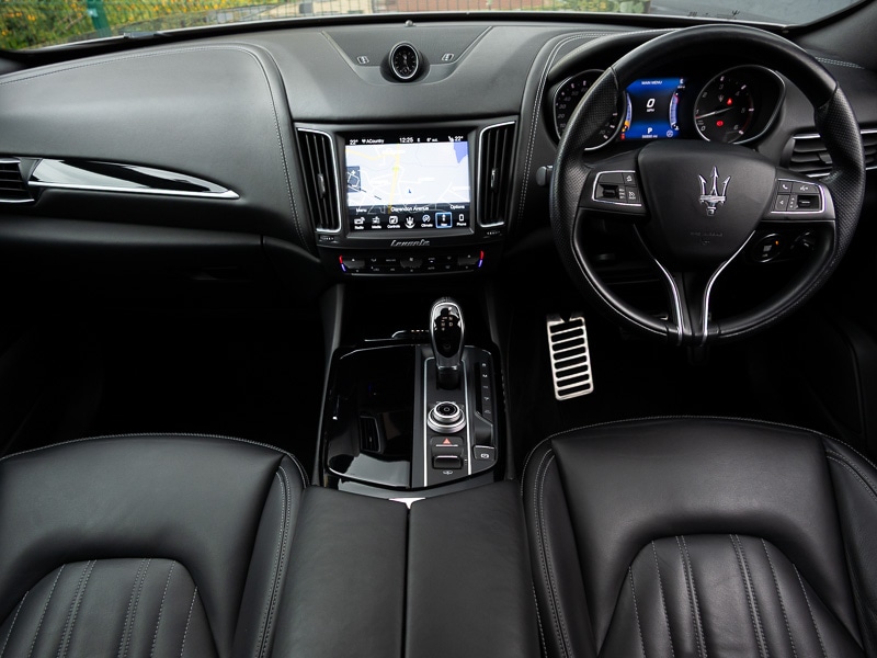 Used Maserati Levante 2017 for sale - 77596640: Photo 2