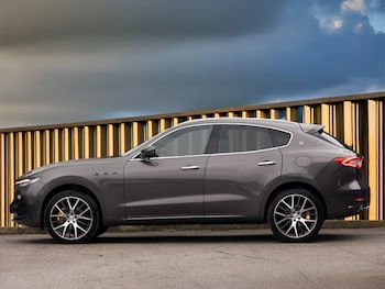 Used Maserati Levante 2017 for sale - 77596640: Photo