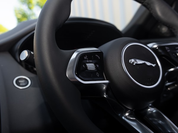 Used Jaguar E-Pace 2023 for sale - 76289479: Photo 15