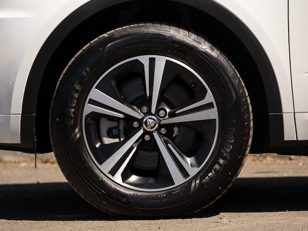 Used Jaguar E-Pace 2023 for sale - 76289479: Photo 17