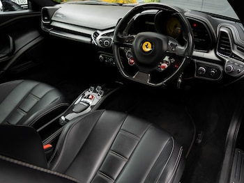 Used Ferrari 458 2013 for sale - 76771458: Photo