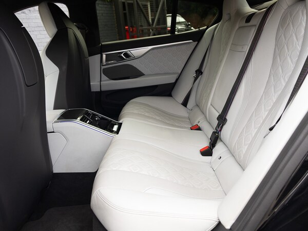 Used BMW M8 2022 for sale - 76053387: Photo 6