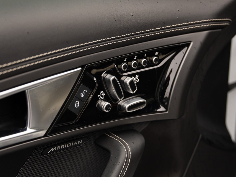 Used Jaguar F-Type 2015 for sale - 77333657: Photo 6