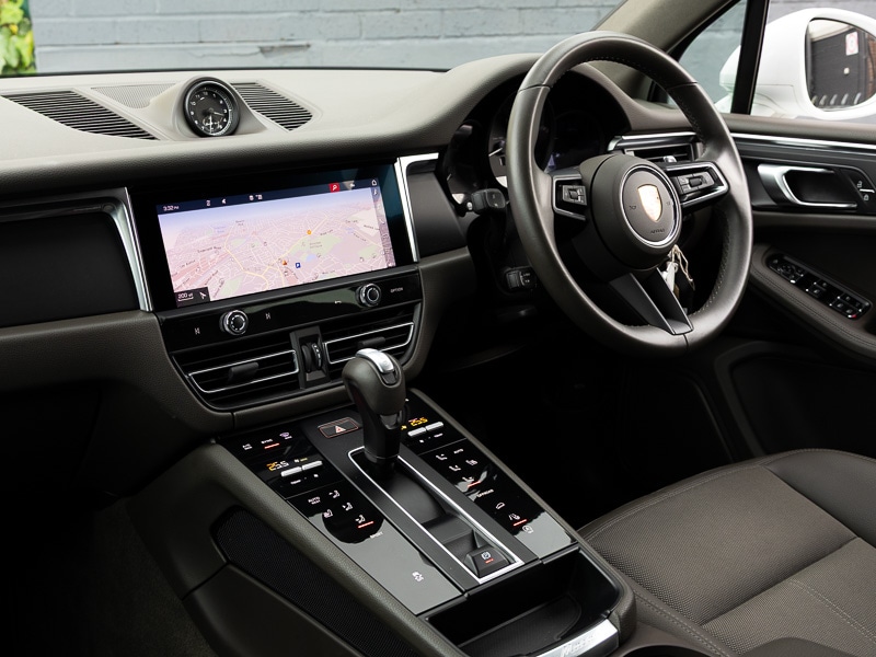 Used Porsche Macan 2021 for sale - 78041357: Photo 13