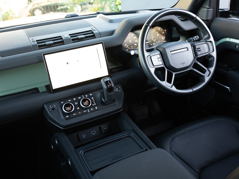 Used Land Rover Defender 2023 for sale - 76644083: Photo 13