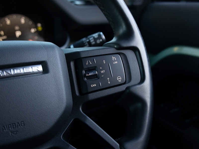 Used Land Rover Defender 2023 for sale - 76644083: Photo 16