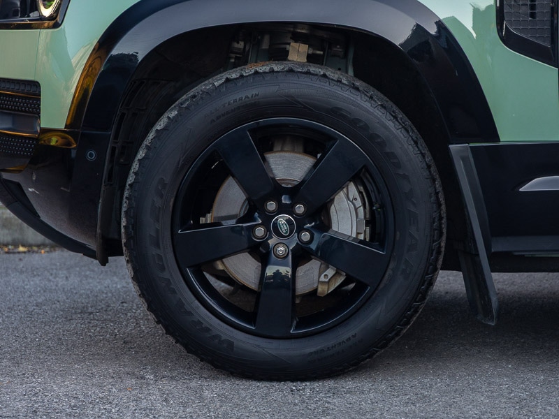 Used Land Rover Defender 2023 for sale - 76644083: Photo 17