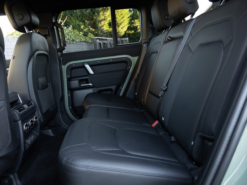 Used Land Rover Defender 2023 for sale - 76644083: Photo 6