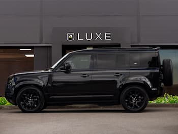 Used Land Rover Defender 2024 for sale - 79707563: Photo