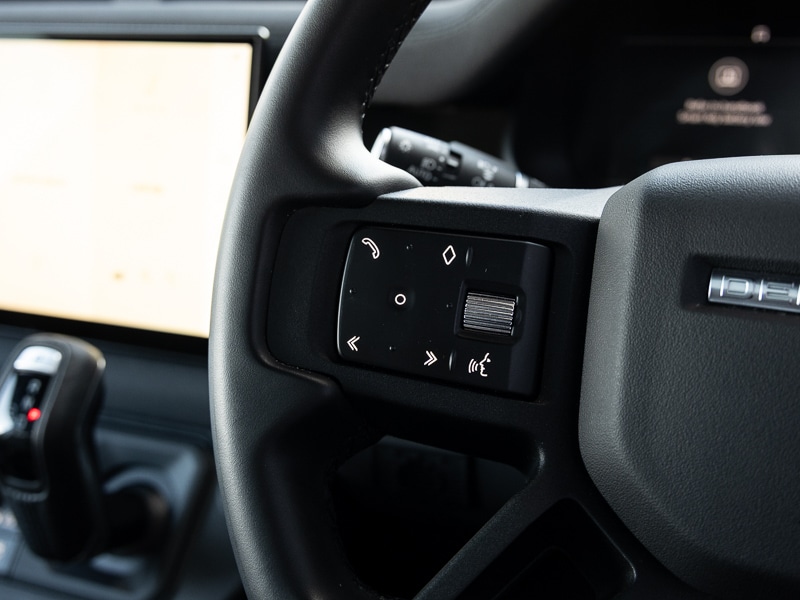 Used Land Rover Defender 2023 for sale - 76116562: Photo 15