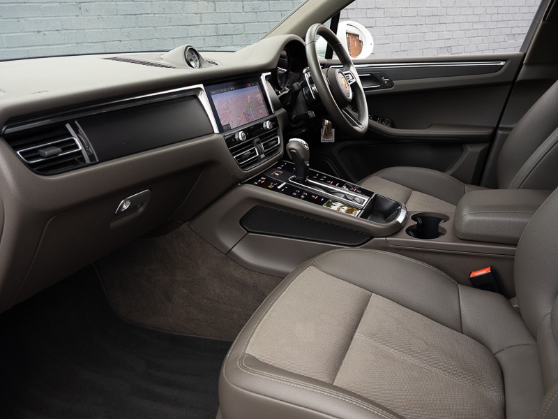 Used Porsche Macan 2021 for sale - 76199462: Photo 5