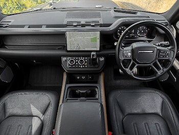 Used Land Rover Defender 2022 for sale - 77252387: Photo