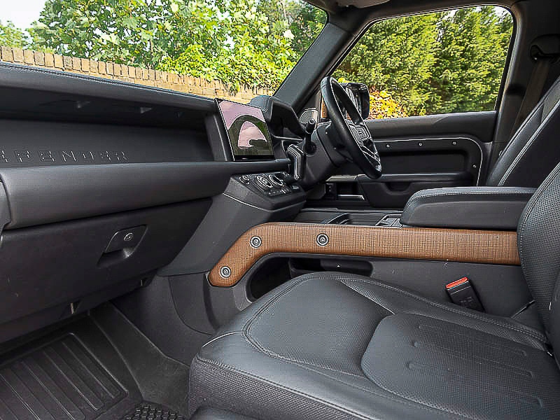 Used Land Rover Defender 2022 for sale - 77252387: Photo 5