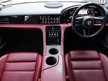 Used Porsche Taycan 2023 for sale - 78747167: Photo