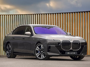2025 - 400kW xDrive60 M Sport 105.7kWh 4dr Auto [Exec]