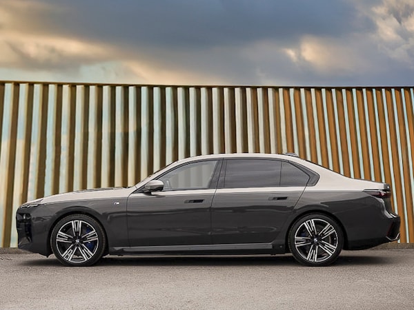 Used BMW i7 2025 for sale - 76078519: Photo 2