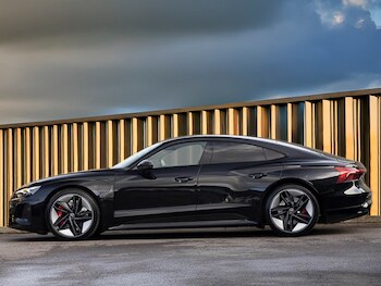 Used Audi RS e-tron GT 2024 for sale - 77252410: Photo