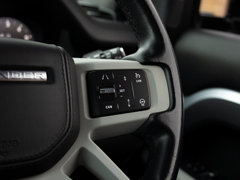 Used Land Rover Defender 2022 for sale - 76771455: Photo 16