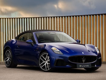 2025 - 3.0 V6 Trofeo 2dr Auto