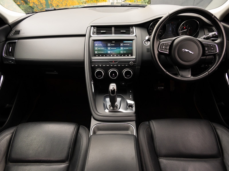 Used Jaguar E-Pace 2018 for sale - 76567150: Photo 2