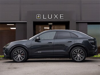 Used Porsche Macan 2025 for sale - 78490419: Photo