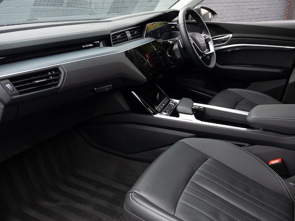 Used Audi Q8 2024 for sale - 76282032: Photo 5