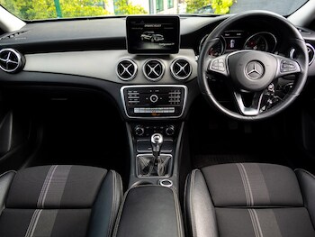 Used Mercedes-Benz GLA 2018 for sale - 78490404: Photo