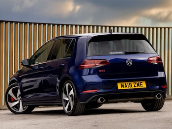Used Volkswagen Golf 2019 for sale - 77889404: Photo