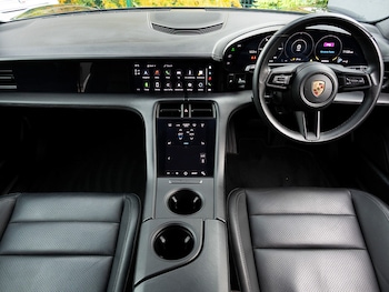 Used Porsche Taycan 2020 for sale - 76237931: Photo