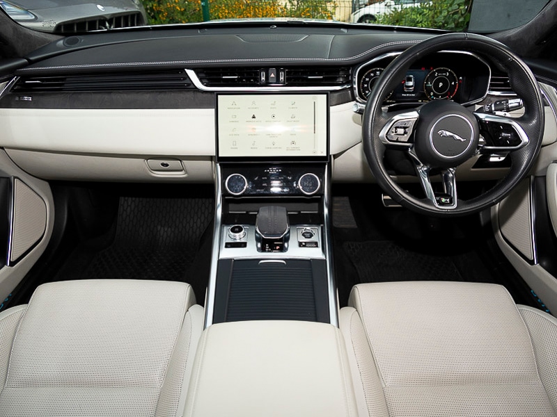 Used Jaguar XF 2022 for sale - 77265753: Photo 2