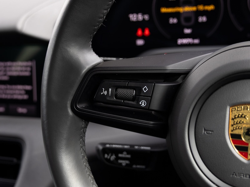 Used Porsche Taycan 2021 for sale - 78125845: Photo 15