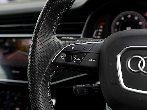 Used Audi Q7 2023 for sale - 76129699: Photo 15