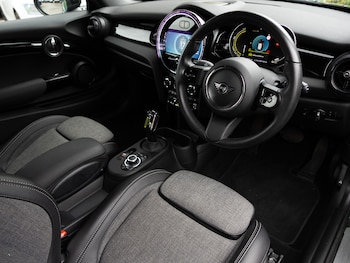 Used MINI Cooper 2023 for sale - 78290958: Photo