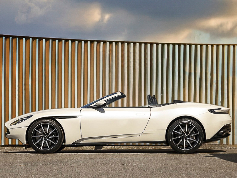 Used Aston Martin DB11 2019 for sale - 76920414: Photo 4