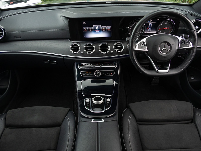 Used Mercedes-Benz E Class 2017 for sale - 77782606: Photo 2