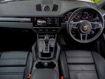 Used Porsche Cayenne 2023 for sale - 74425114: Photo