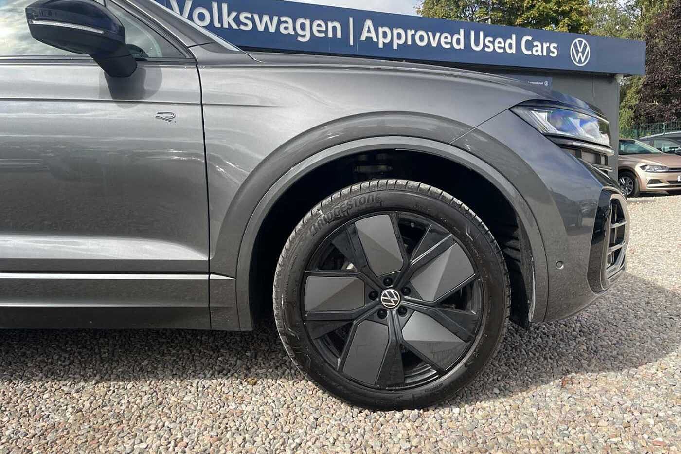 Used Volkswagen Touareg 2025 for sale - 76679919: Photo 5