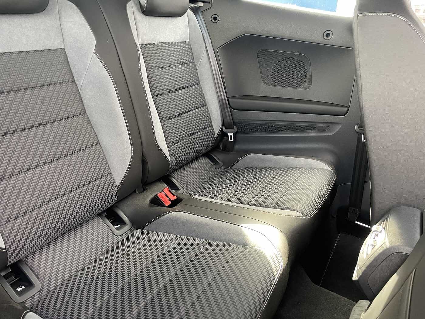 Used Volkswagen T-Roc 2025 for sale - 76678576: Photo 10