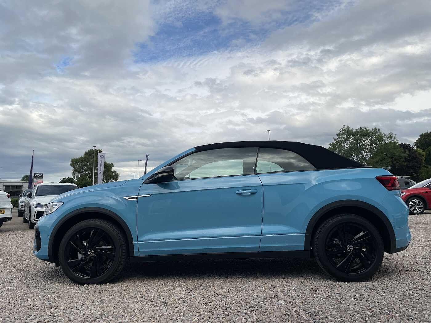 Used Volkswagen T-Roc 2025 for sale - 76678576: Photo 4