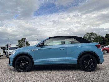 Used Volkswagen T-Roc 2025 for sale - 76678576: Photo