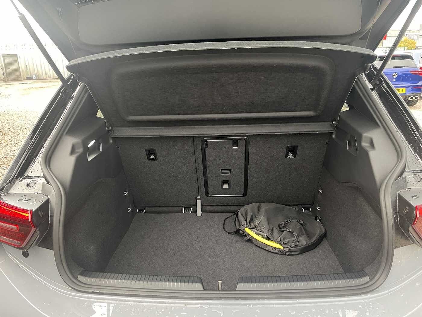 Used Volkswagen ID.3 2024 for sale - 76676805: Photo 9