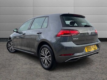 Used Volkswagen Golf 2018 for sale - 77812709: Photo