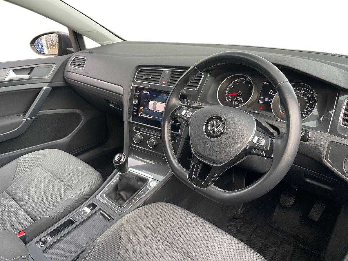 Used Volkswagen Golf 2018 for sale - 77812709: Photo 6