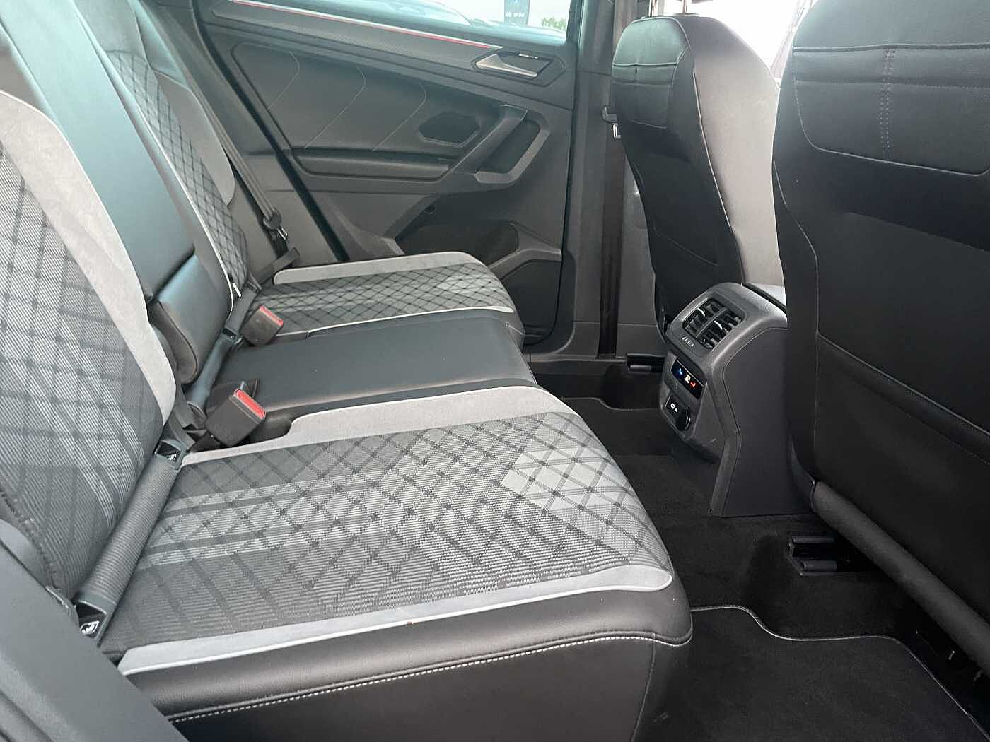 Used Volkswagen Tiguan 2023 for sale - 77051621: Photo 10