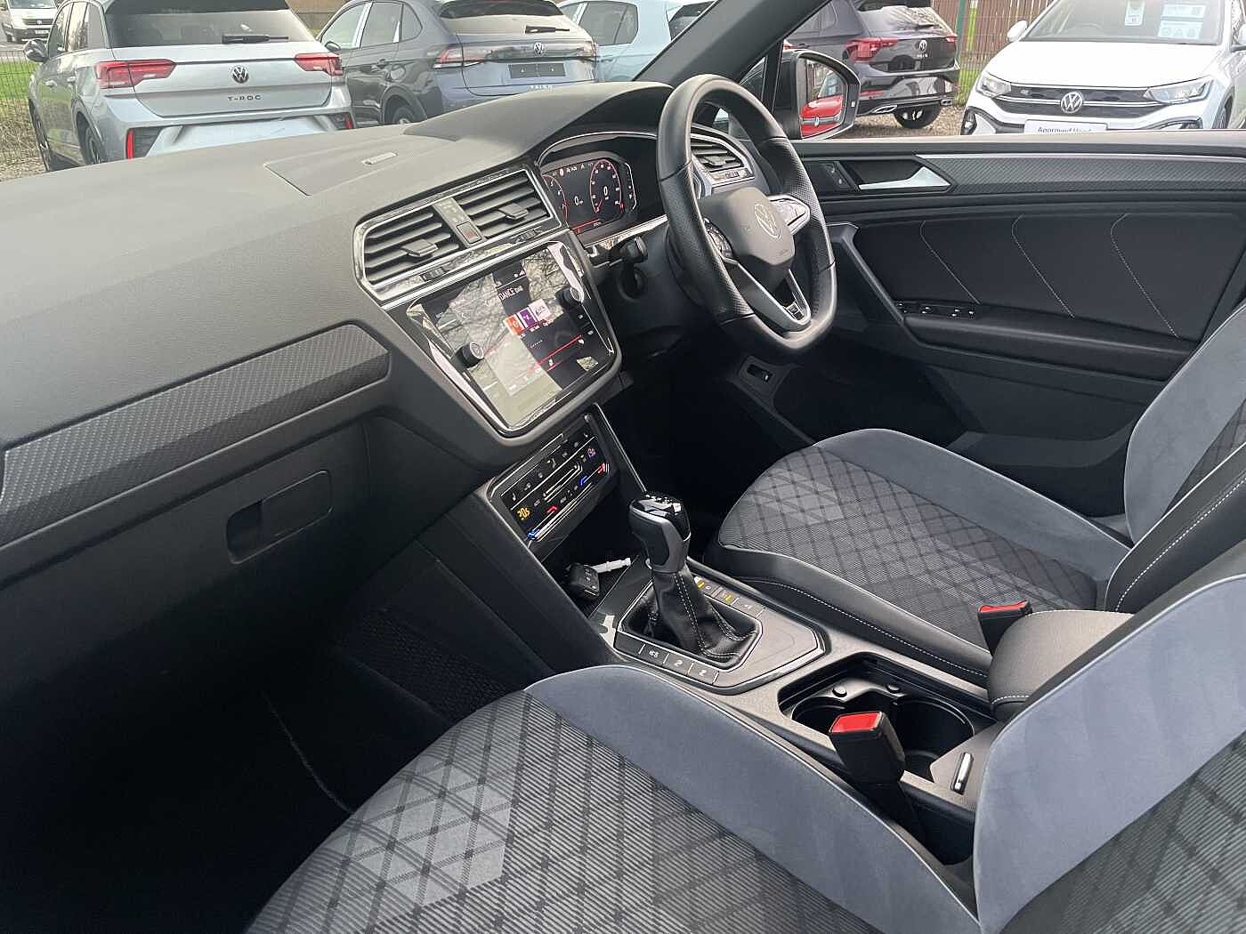 Used Volkswagen Tiguan 2023 for sale - 77051621: Photo 2