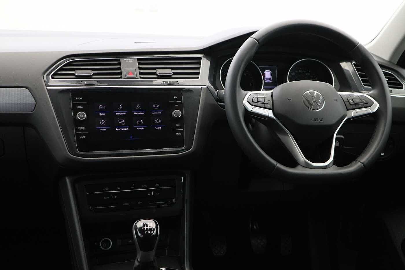 Used Volkswagen Tiguan 2023 for sale - 77112767: Photo 2