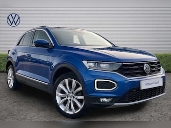 Used Volkswagen T-Roc 2019 for sale - 78247421: Photo