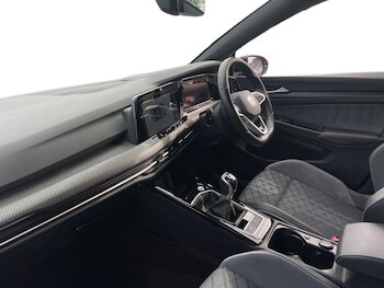 Used Volkswagen Golf 2024 for sale - 77812713: Photo