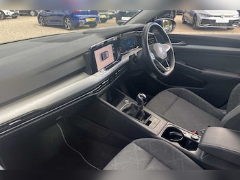 Used Volkswagen Golf 2023 for sale - 77135496: Photo