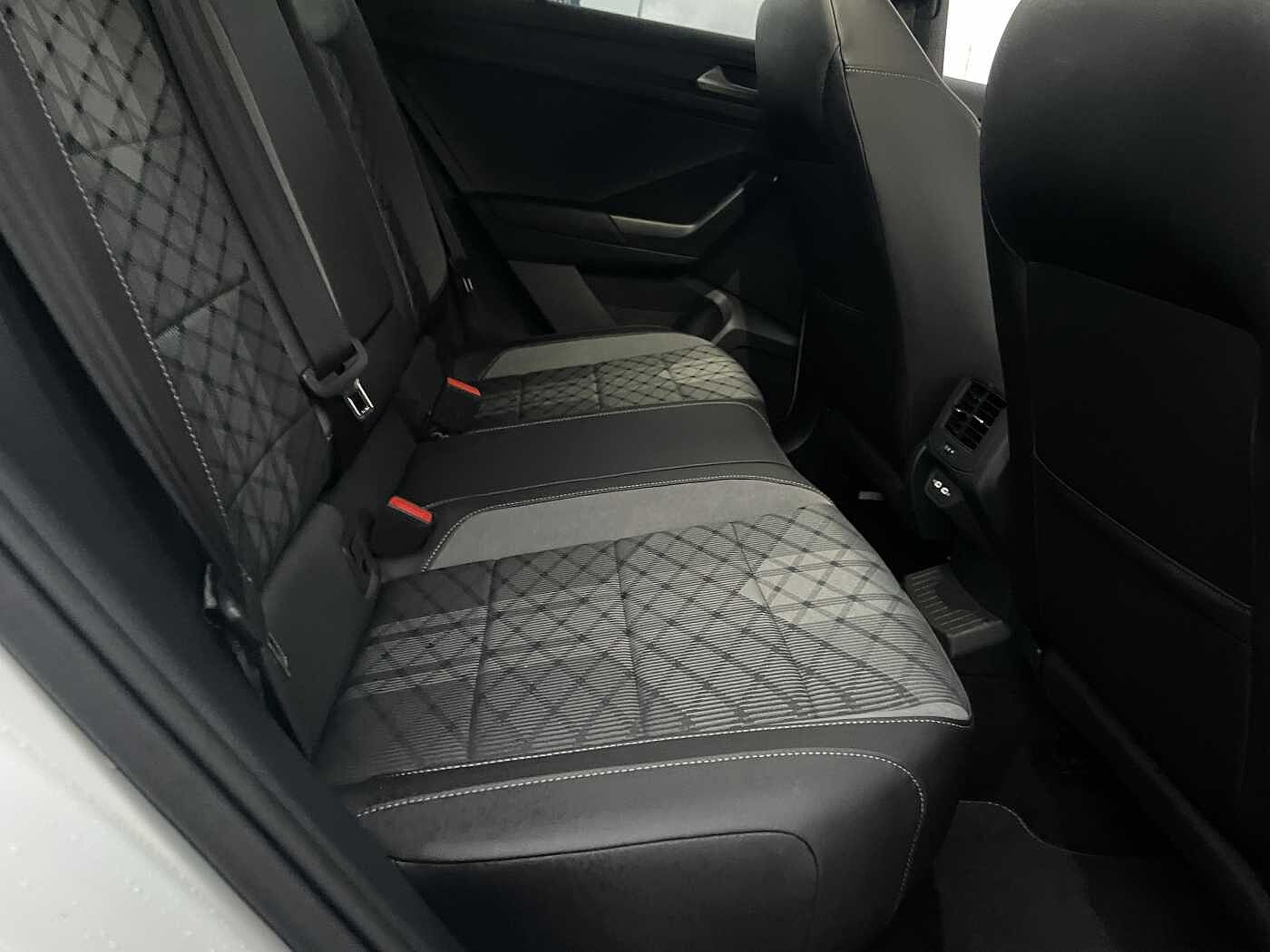 Used Volkswagen T-Roc 2025 for sale - 76692410: Photo 10